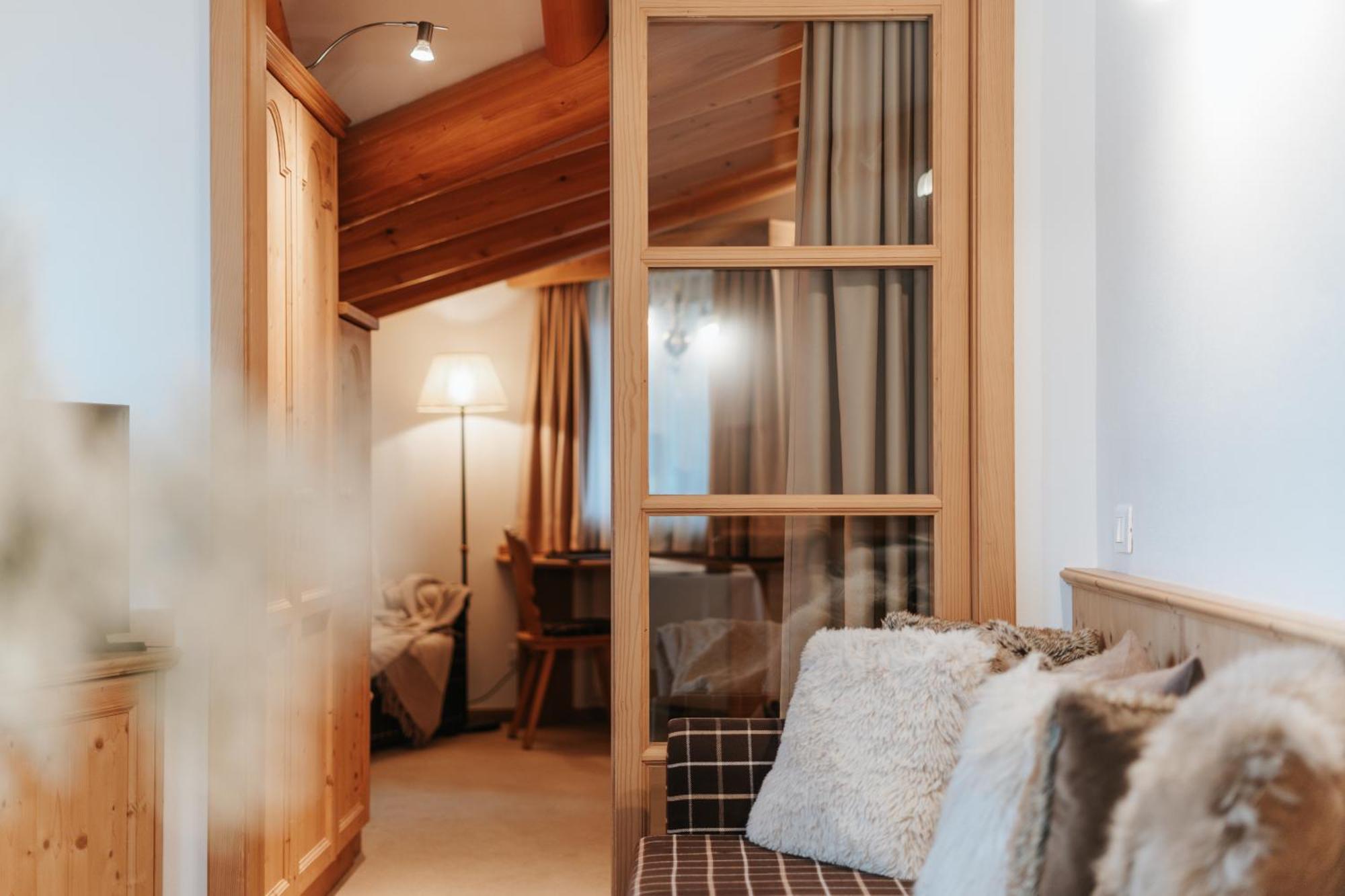 B&B Hotel Mirabel Ortisei Exterior photo