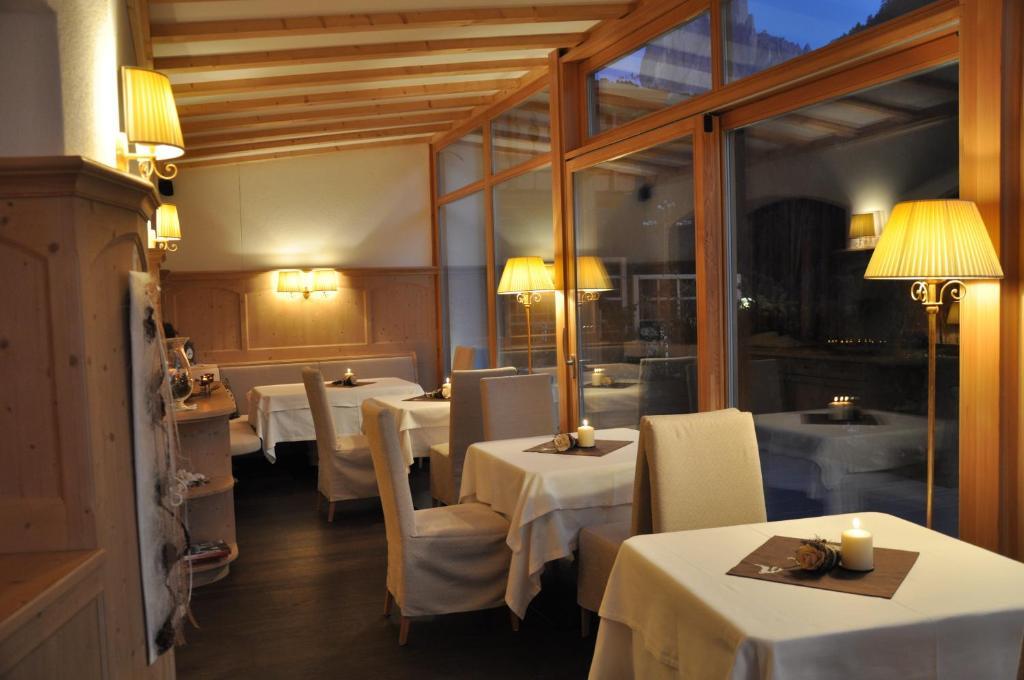 B&B Hotel Mirabel Ortisei Exterior photo